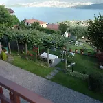 公寓 Casa Luna' Mit Wasserblick By Interhome