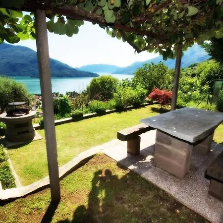 公寓 Casa Luna' Mit Wasserblick By Interhome *