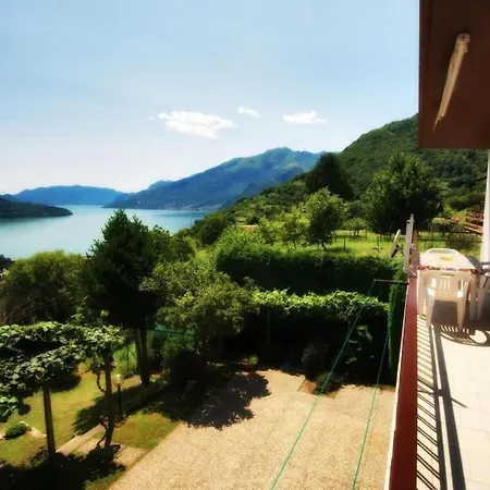 Casa Luna' Mit Wasserblick By Interhome