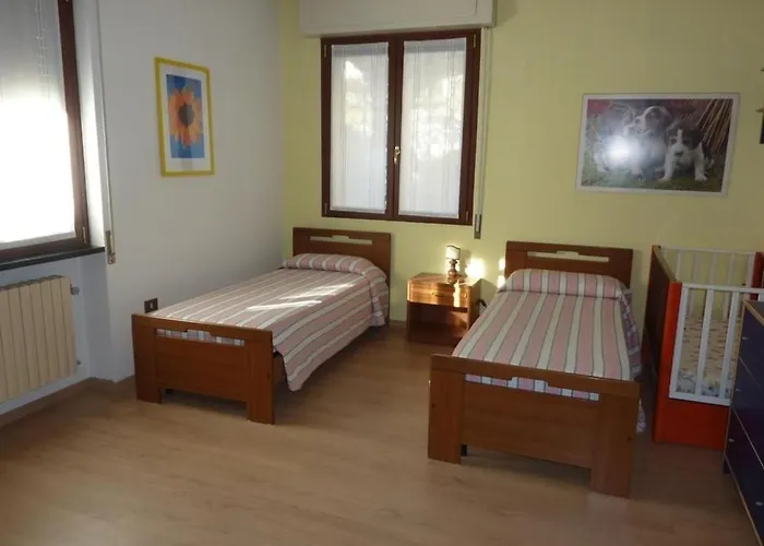 Casa Luna' Mit Wasserblick By Interhome * Vercana