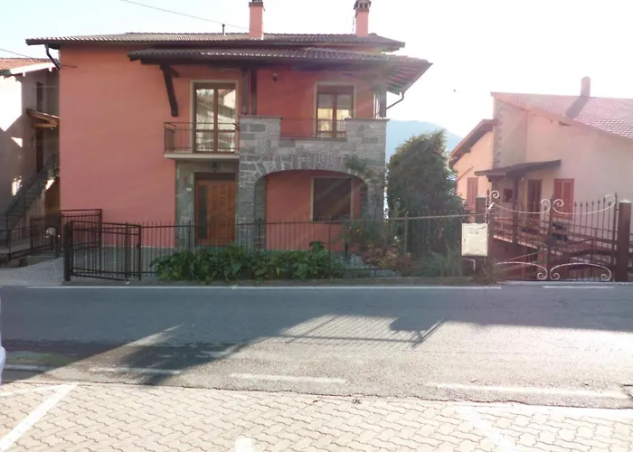 Casa Luna' Mit Wasserblick By Interhome * Vercana