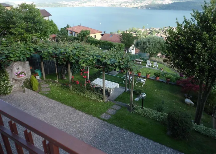 Apartment Casa Luna' Mit Wasserblick By Interhome